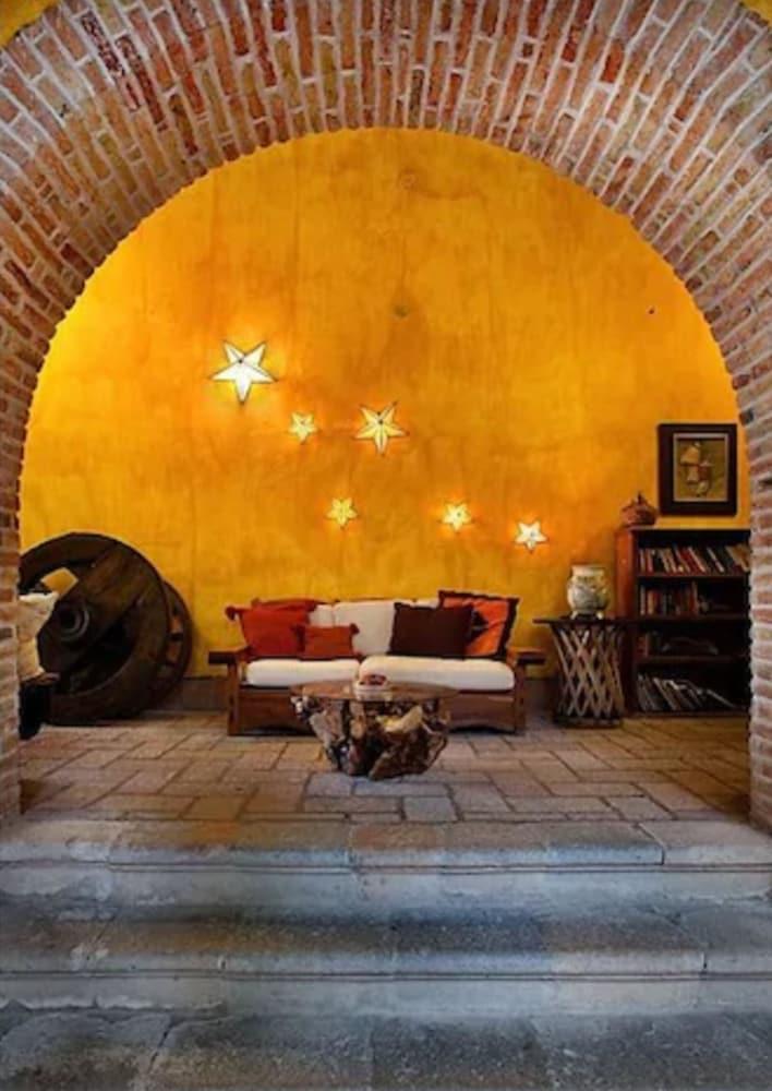 Hotel Los Arcos Taxco de Alarcon Bagian luar foto