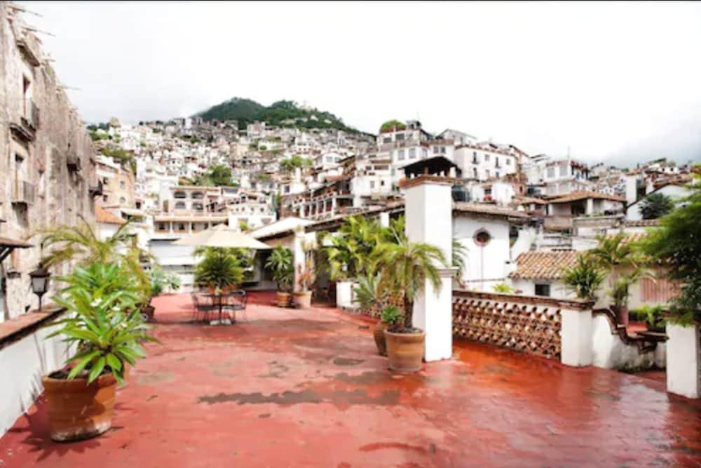 Hotel Los Arcos Taxco de Alarcon Bagian luar foto