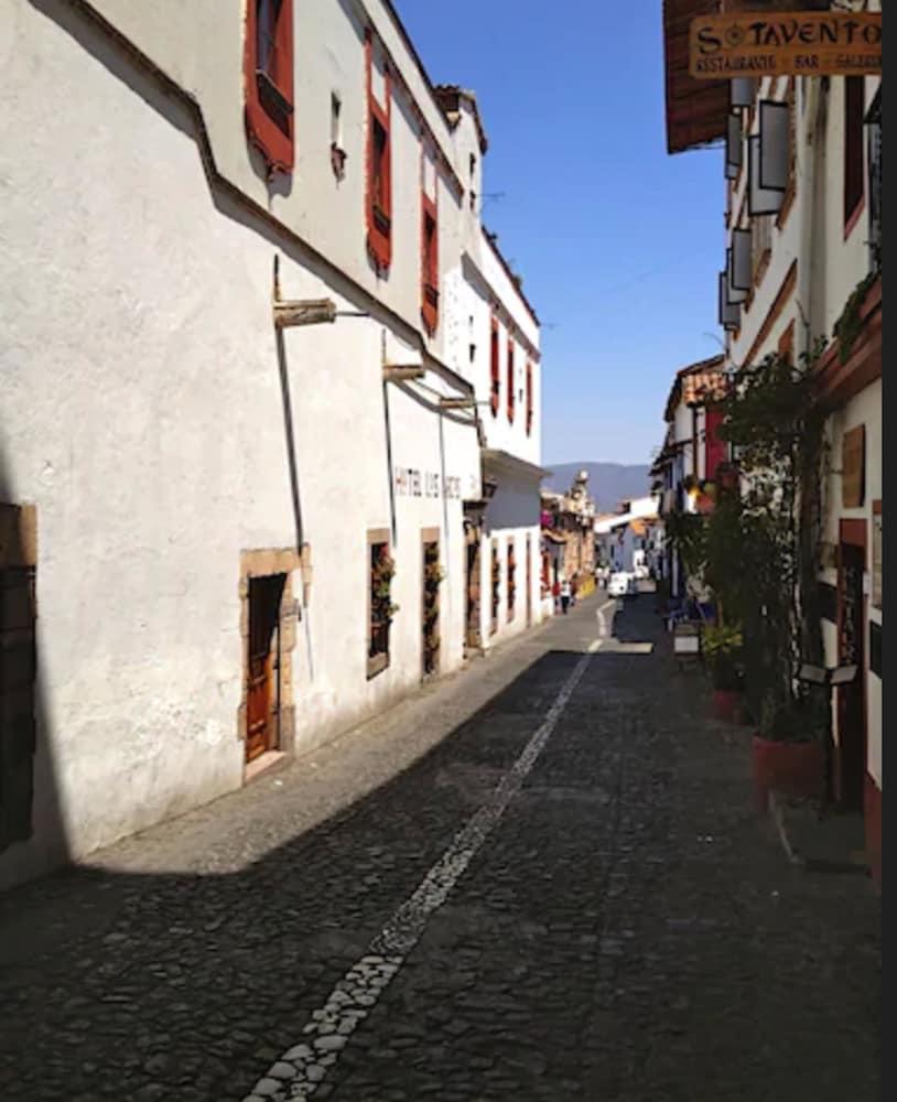 Hotel Los Arcos Taxco de Alarcon Bagian luar foto