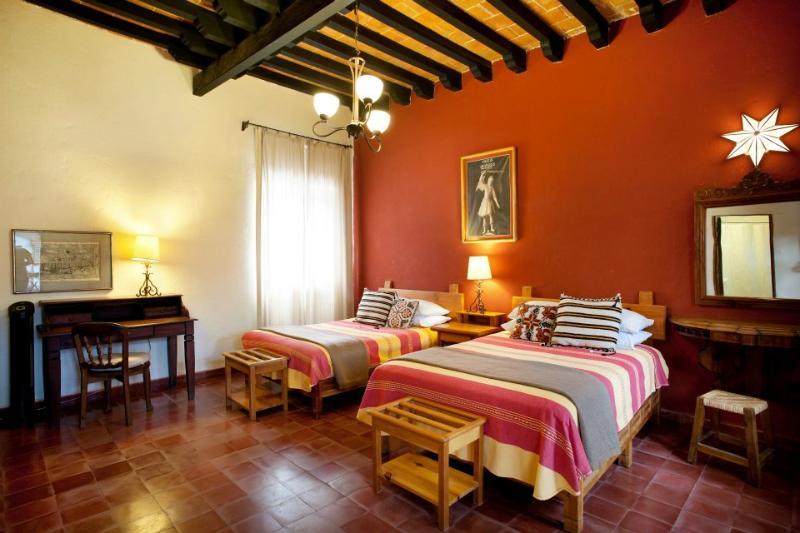 Hotel Los Arcos Taxco de Alarcon Bagian luar foto